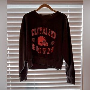 WEAR by Erin Andrew’s Cleveland browns cropped sweatshirt long sleeve